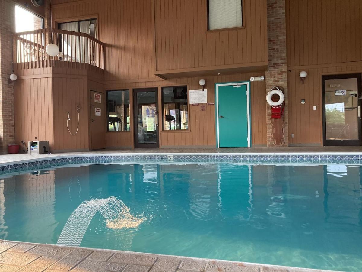Royal Inn Suites Huntington Luaran gambar