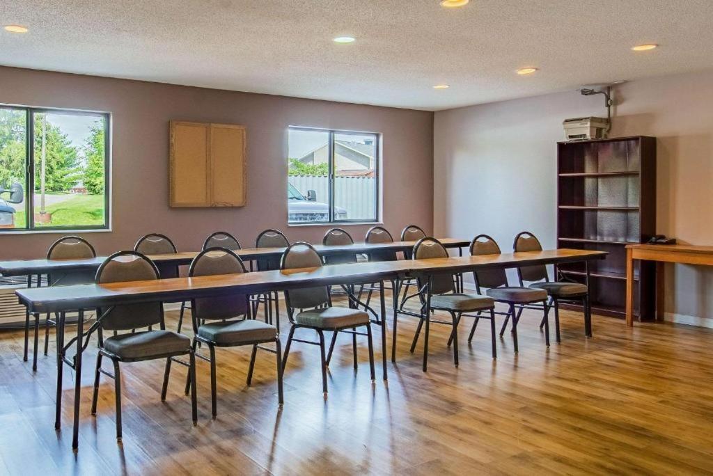 Royal Inn Suites Huntington Luaran gambar