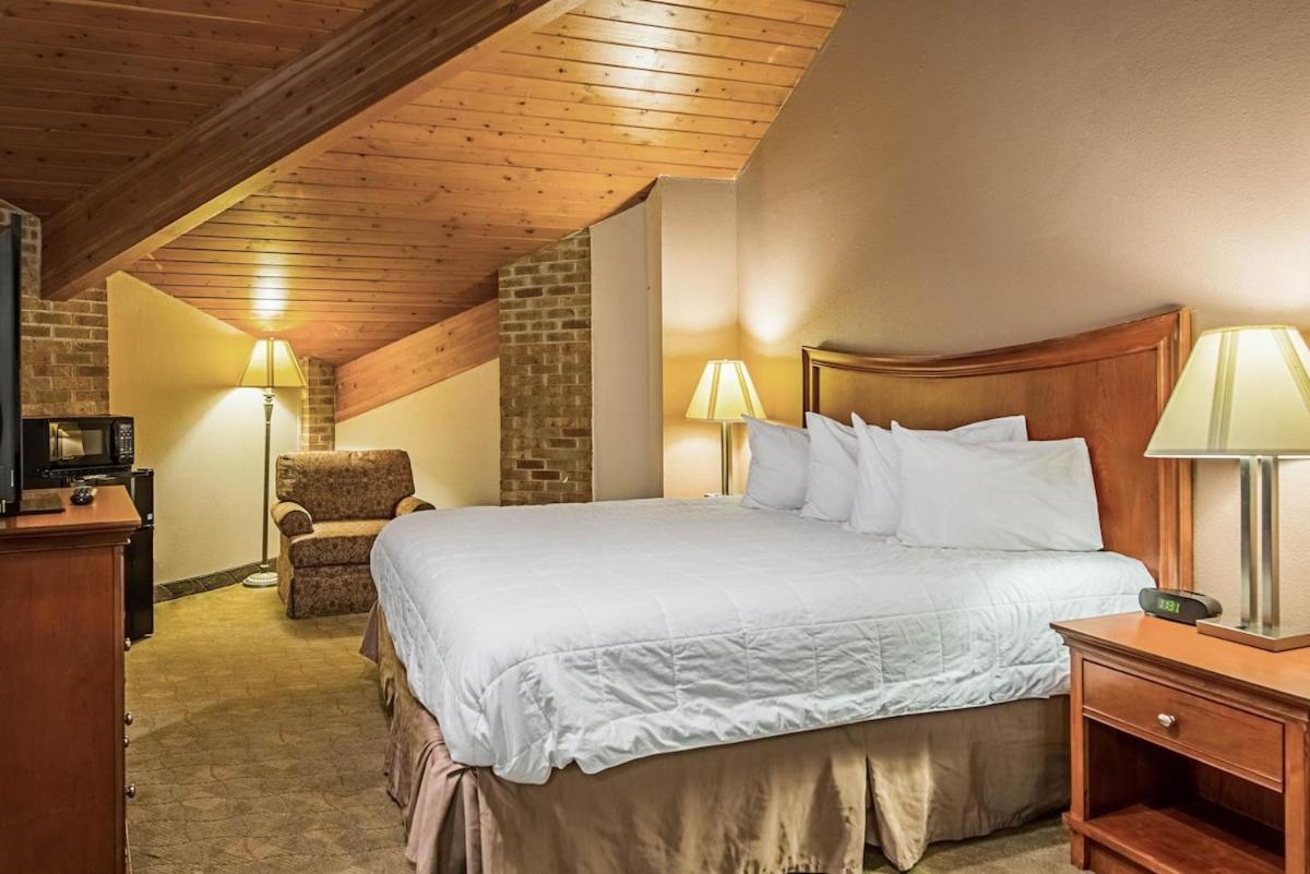 Royal Inn Suites Huntington Luaran gambar