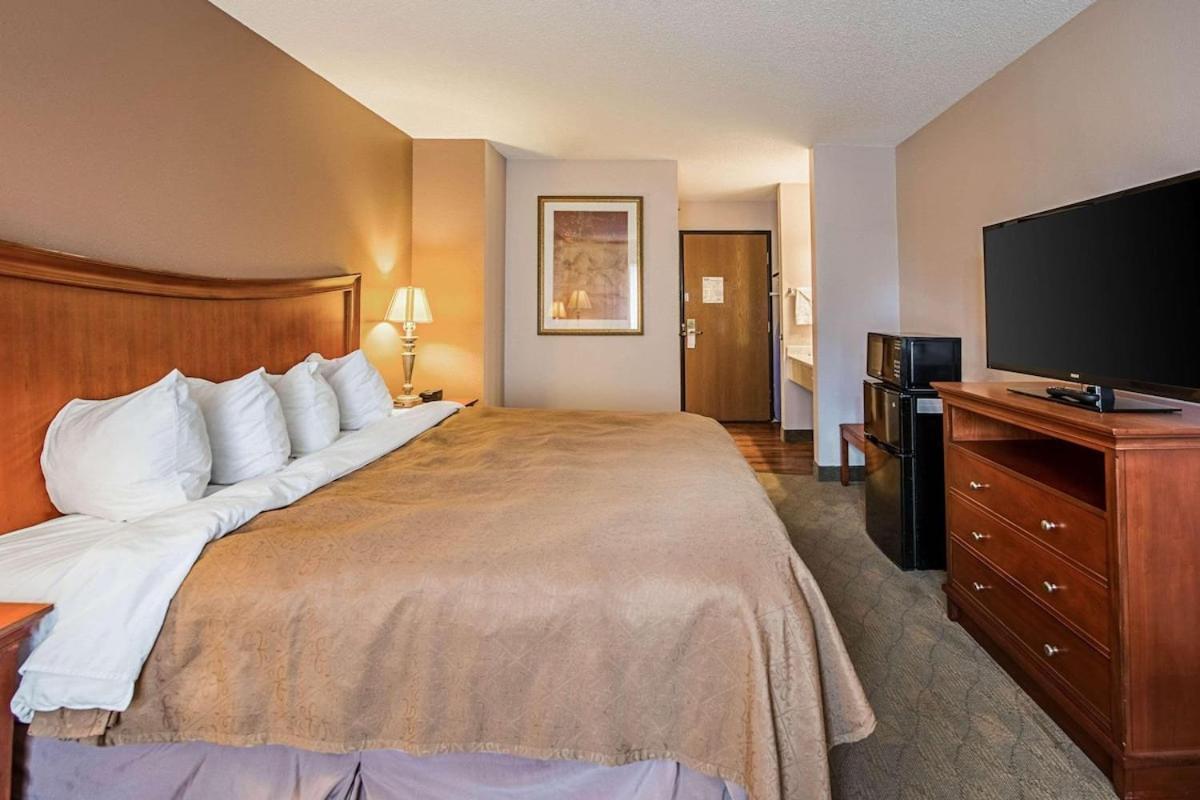 Royal Inn Suites Huntington Luaran gambar