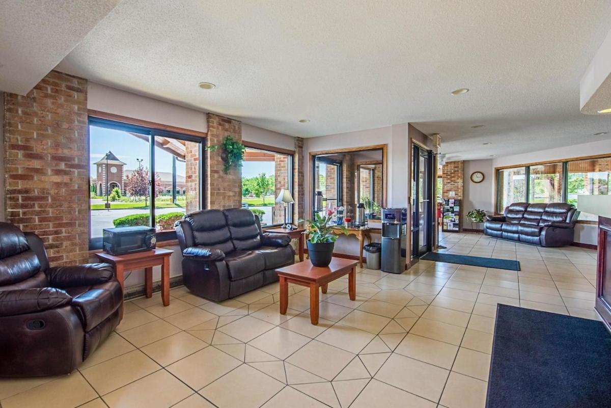 Royal Inn Suites Huntington Luaran gambar